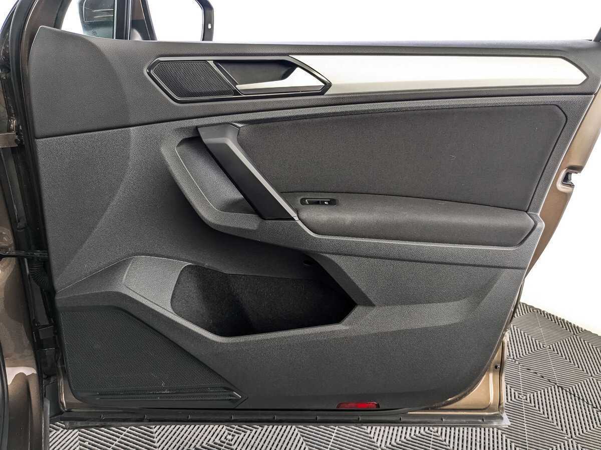 Volkswagen Tiguan, 2017 Фото №21