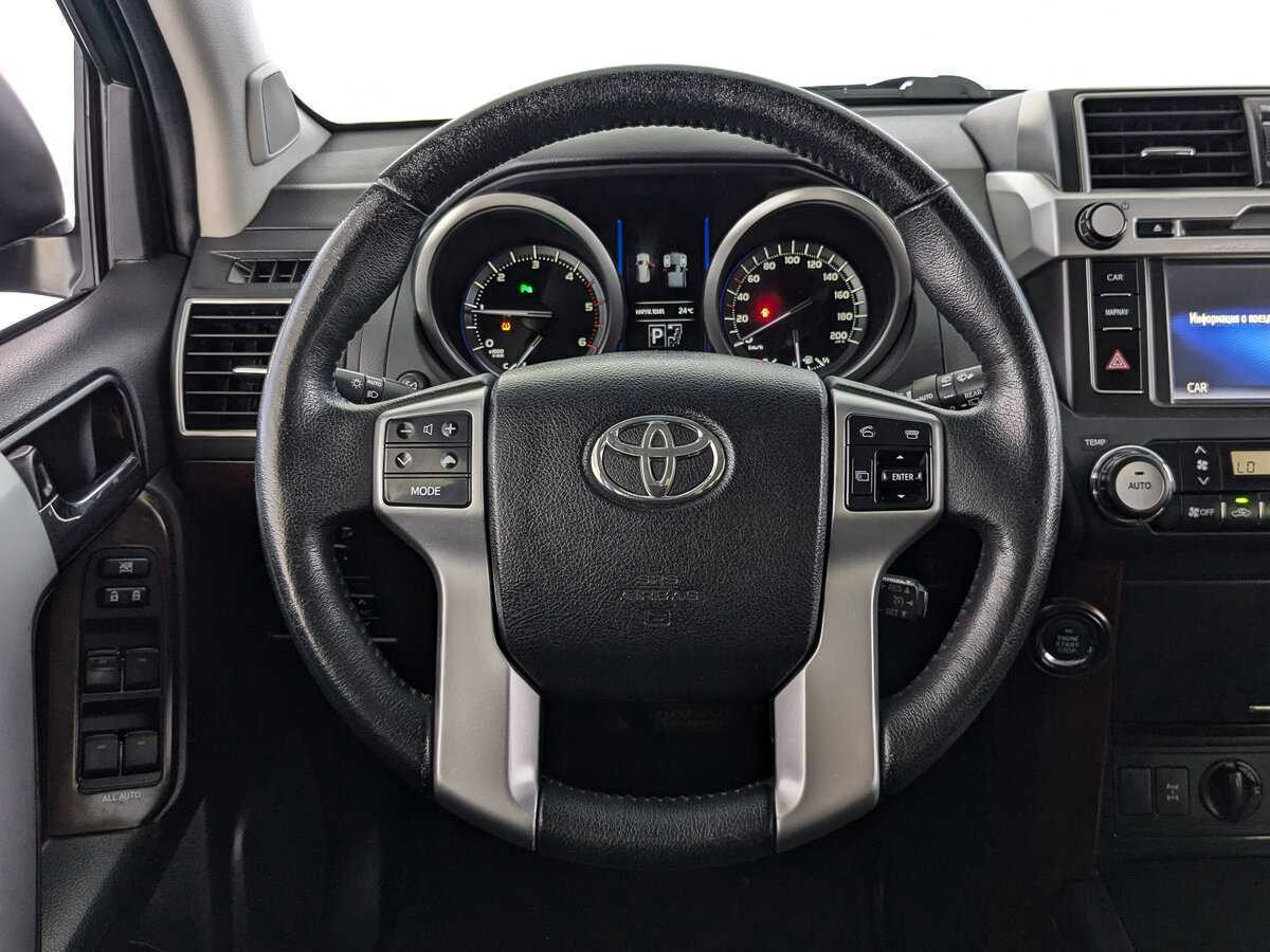 Toyota Land Cruiser Prado, 2016 Фото №18