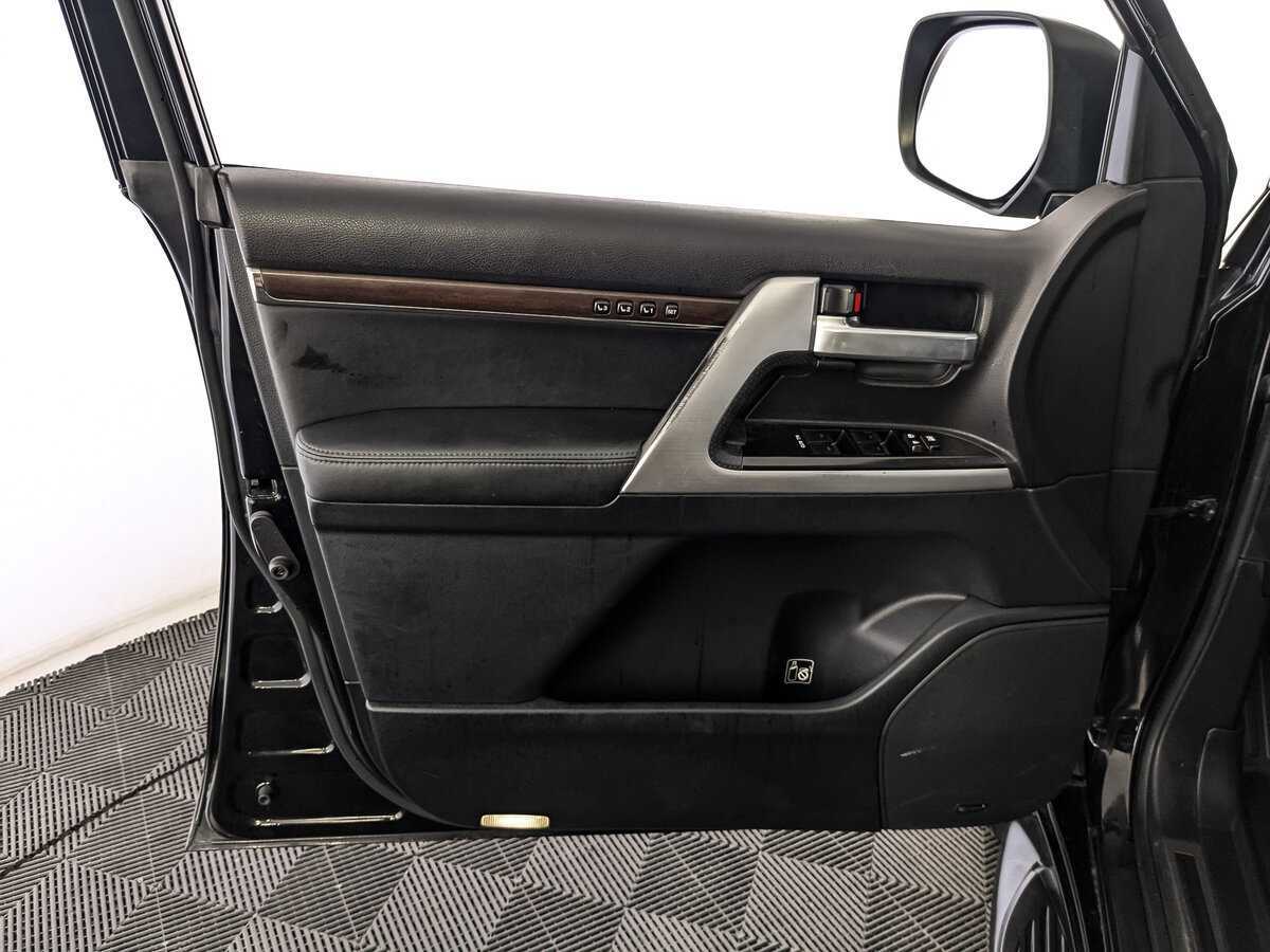 Toyota Land Cruiser, 2017 Фото №15