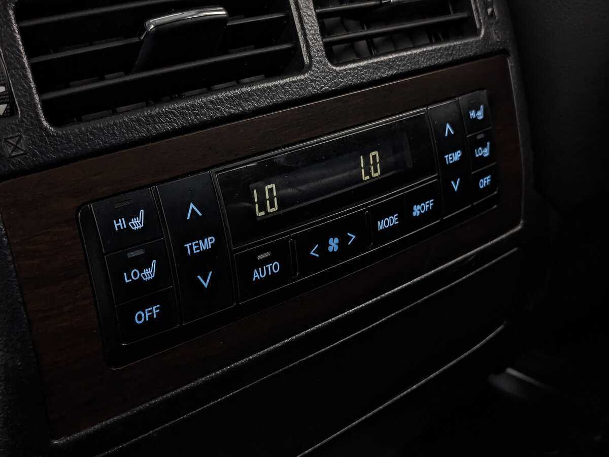 Toyota Land Cruiser, 2017 Фото №21