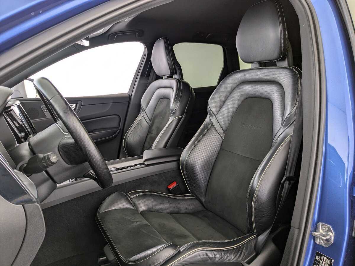 Volvo XC60, 2018 Фото №16