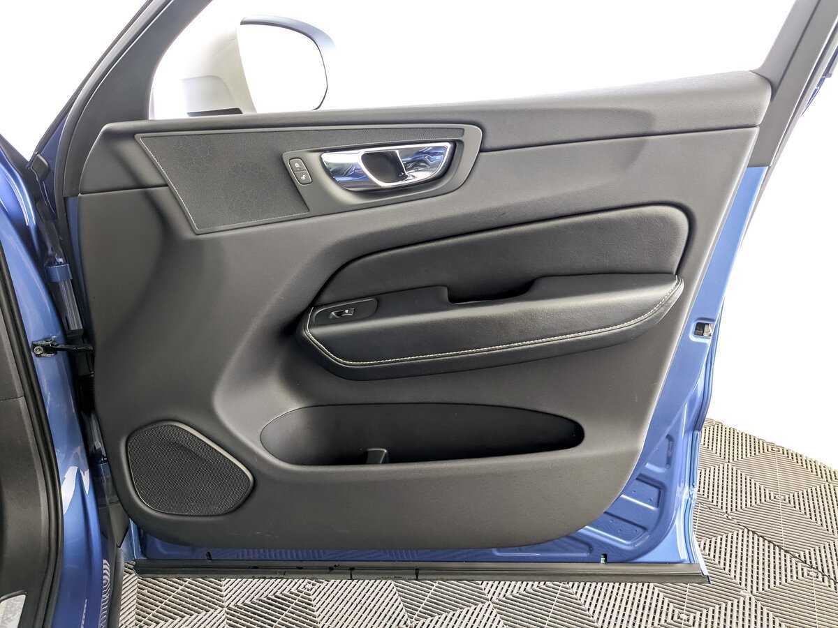 Volvo XC60, 2018 Фото №22