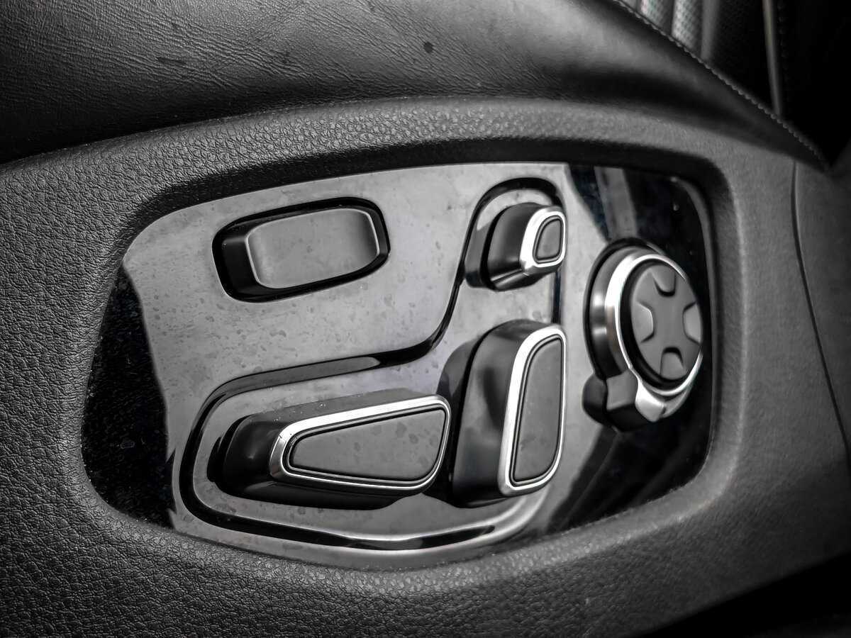 Kia K900, 2019 Фото №17