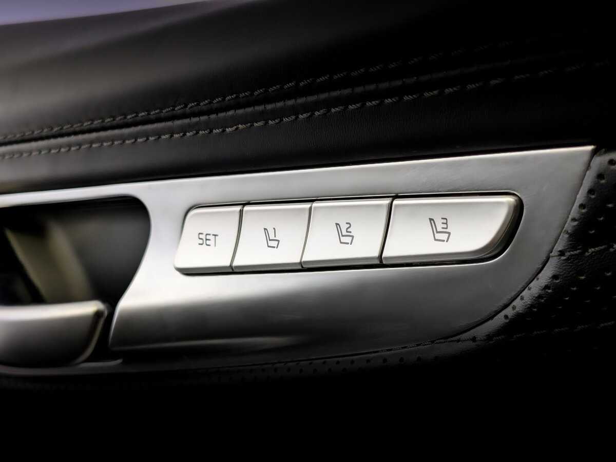 Kia K900, 2019 Фото №18