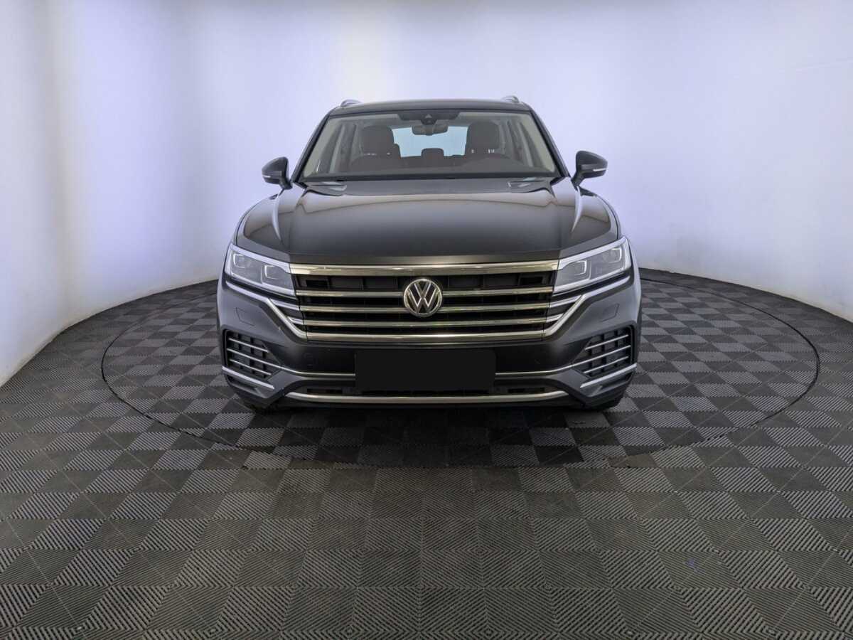 Volkswagen Touareg, 2020 - 117 000 км. | Фото №2