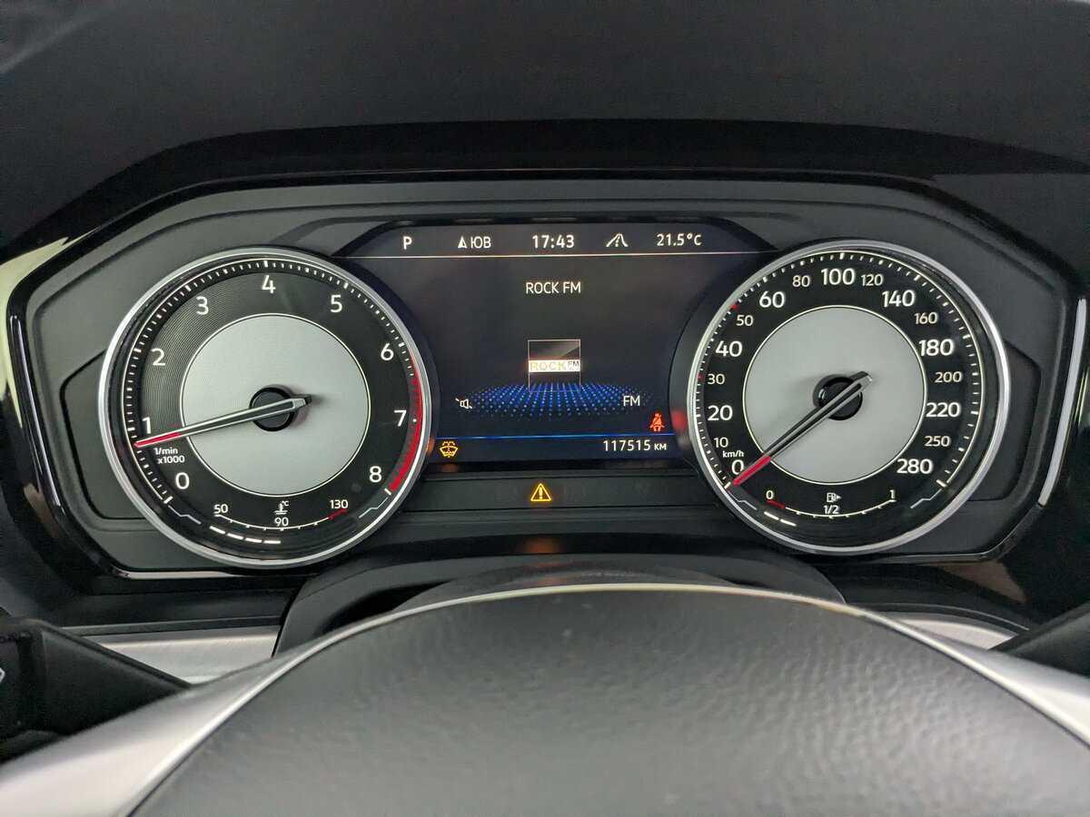 Volkswagen Touareg, 2020 Фото №11