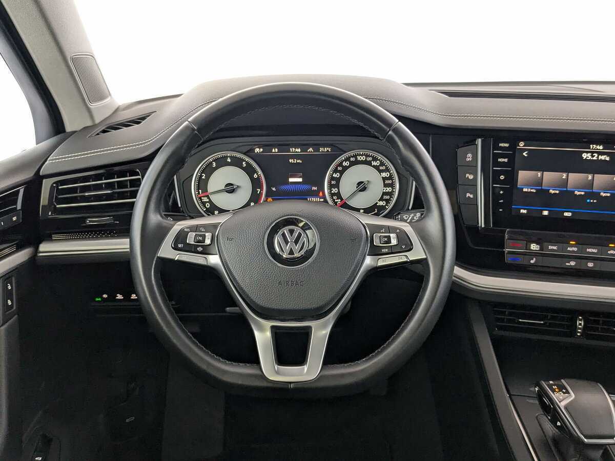 Volkswagen Touareg, 2020 Фото №18