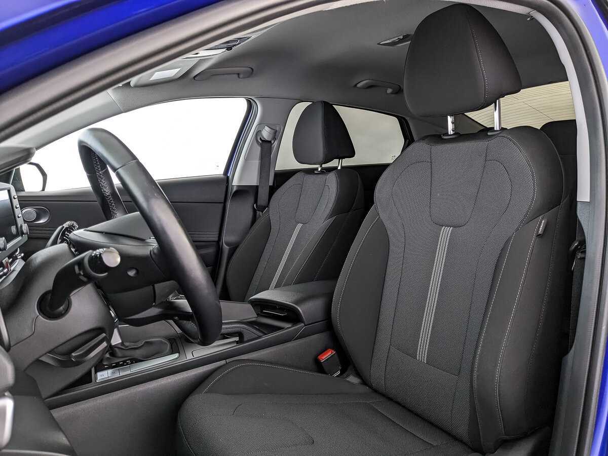 Hyundai Elantra, 2021 Фото №16