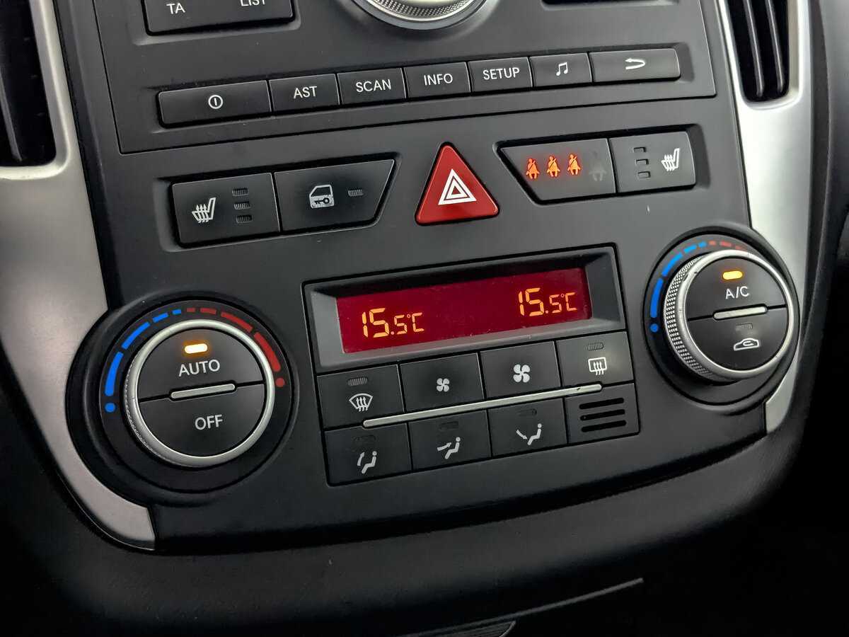 Kia Ceed, 2011 Фото №17