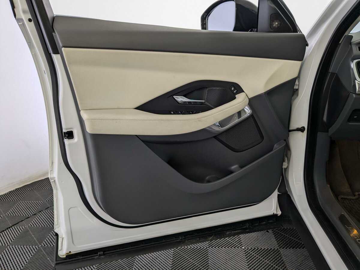 Jaguar E-Pace, 2019 Фото №15