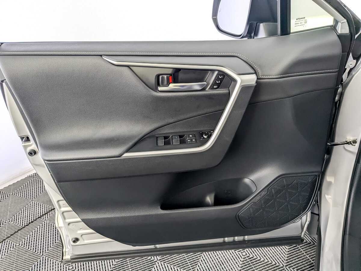 Toyota RAV4, 2022 Фото №15