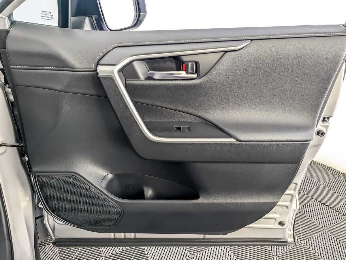 Toyota RAV4, 2022 Фото №20