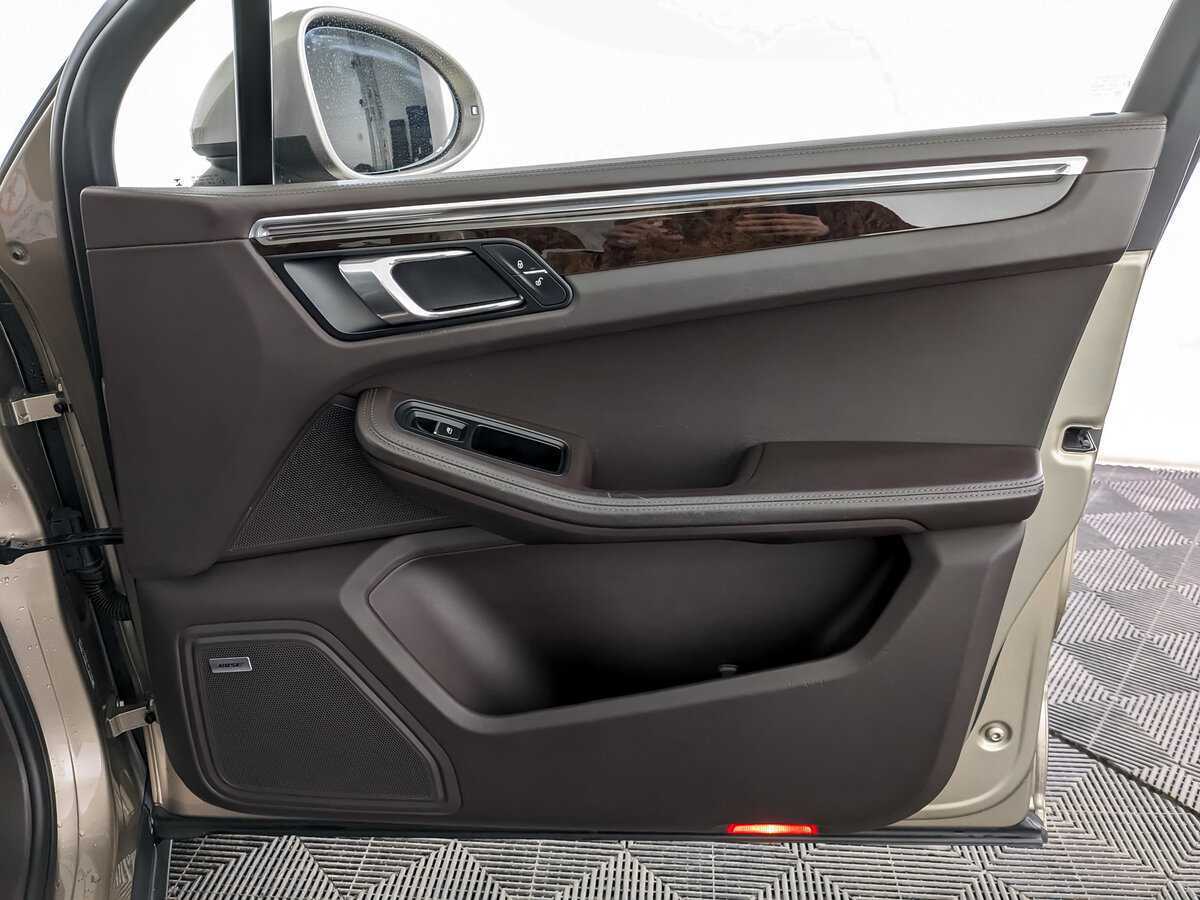 Porsche Macan S, 2015 Фото №21