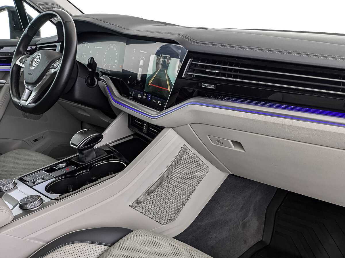 Volkswagen Touareg, 2020 Фото №9