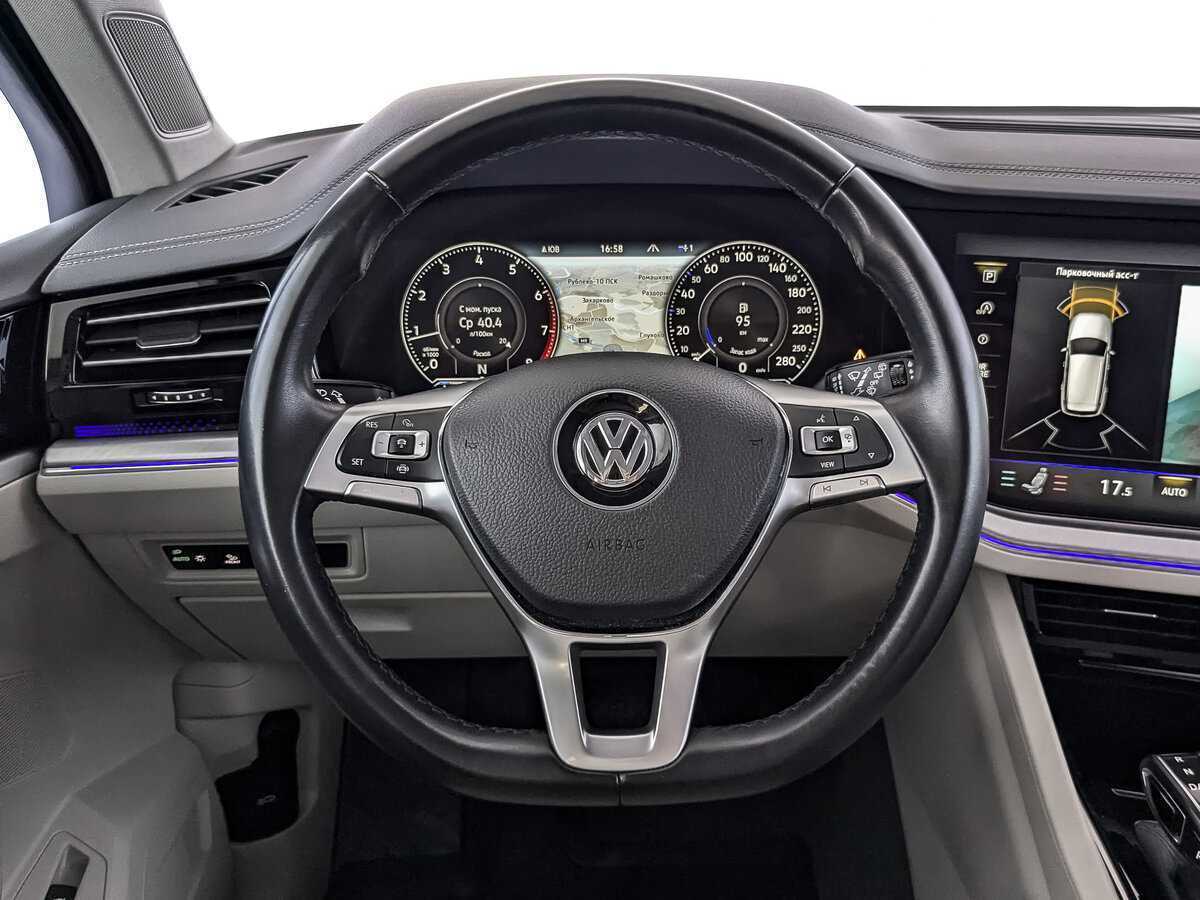 Volkswagen Touareg, 2020 Фото №15