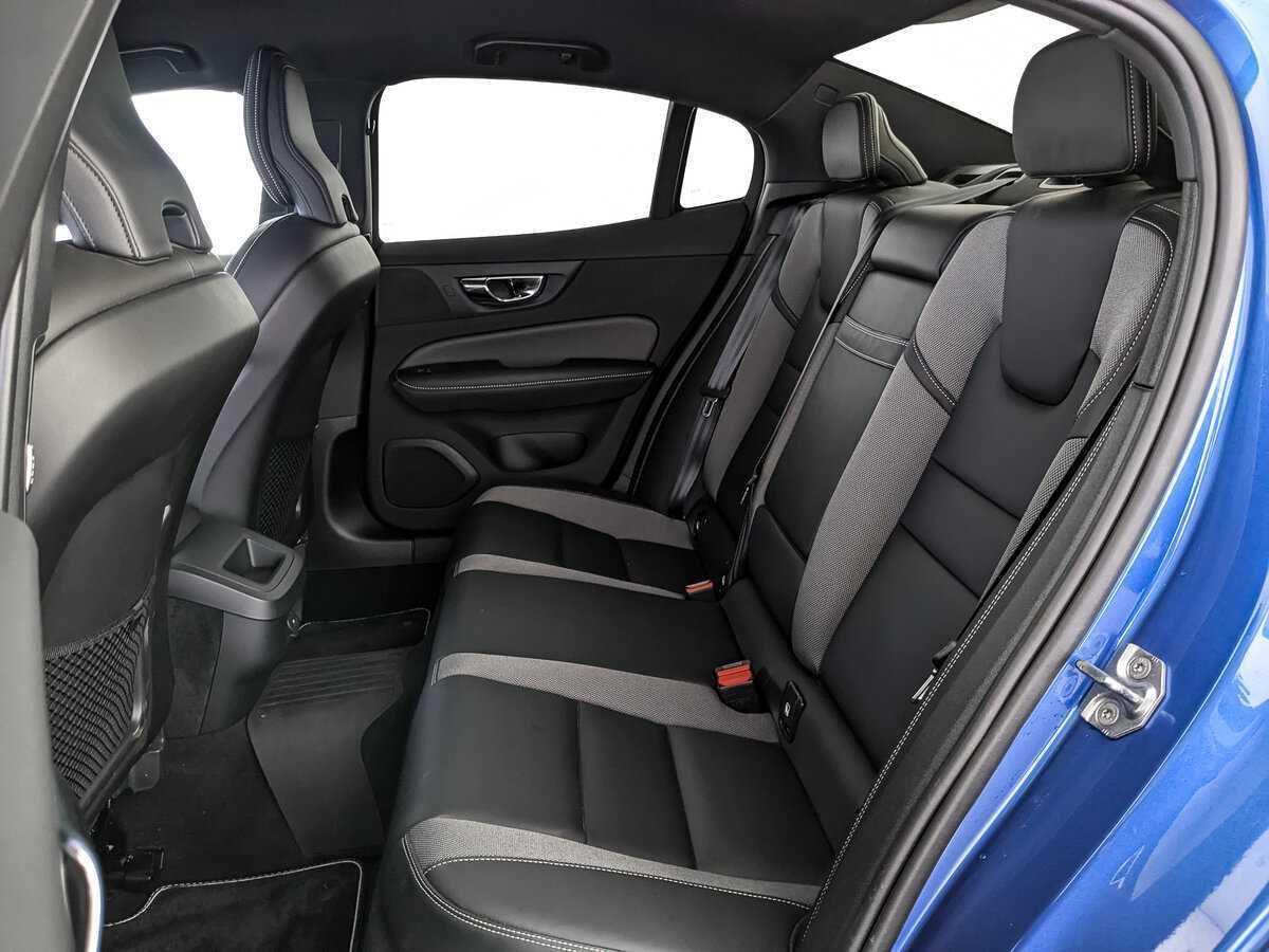 Volvo S60, 2021 Фото №14