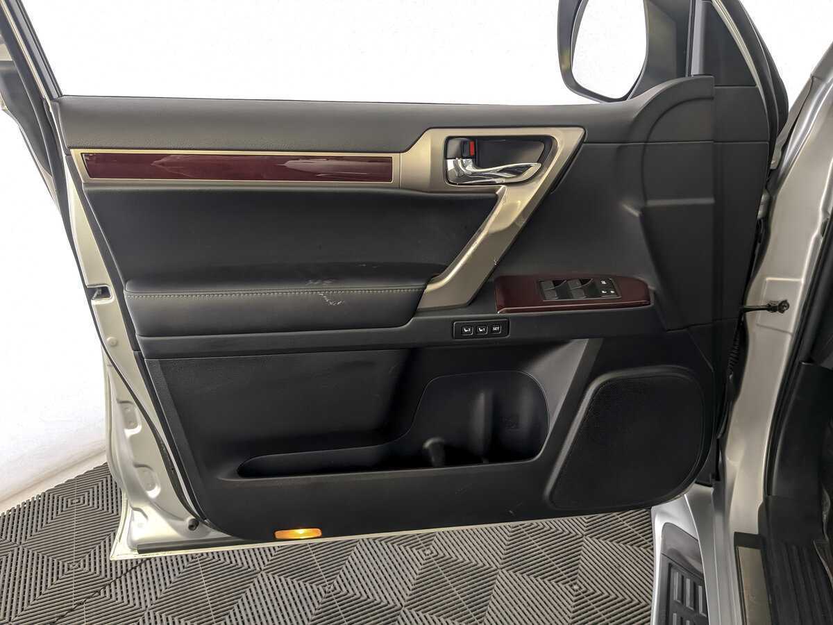 Lexus GX 460, 2017 Фото №15