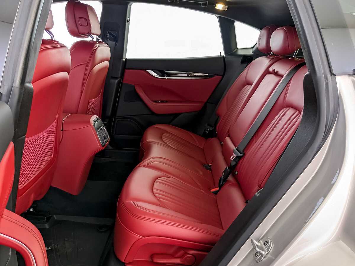 Maserati Levante Diesel, 2017 Фото №10