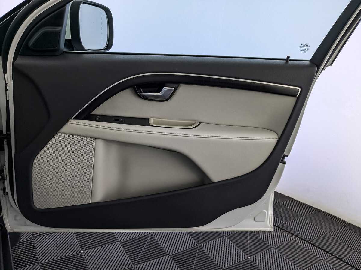 Volvo XC70, 2012 Фото №21