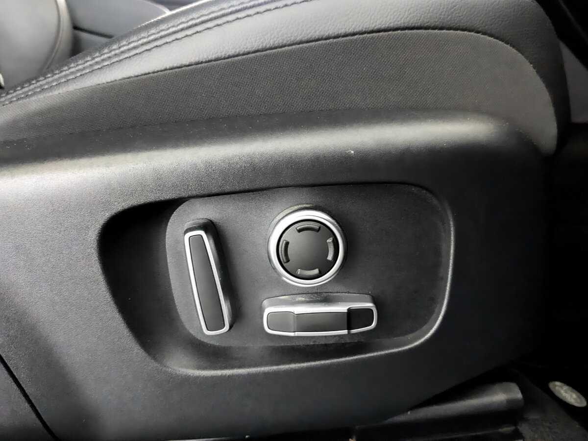 Land Rover Discovery Sport, 2022 Фото №20