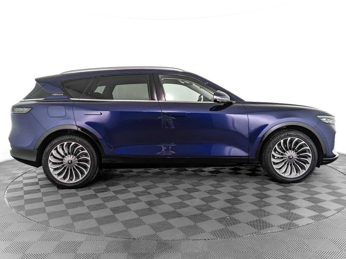 Voyah Free EVR, 2023 - 10 728 км. | Фото №4