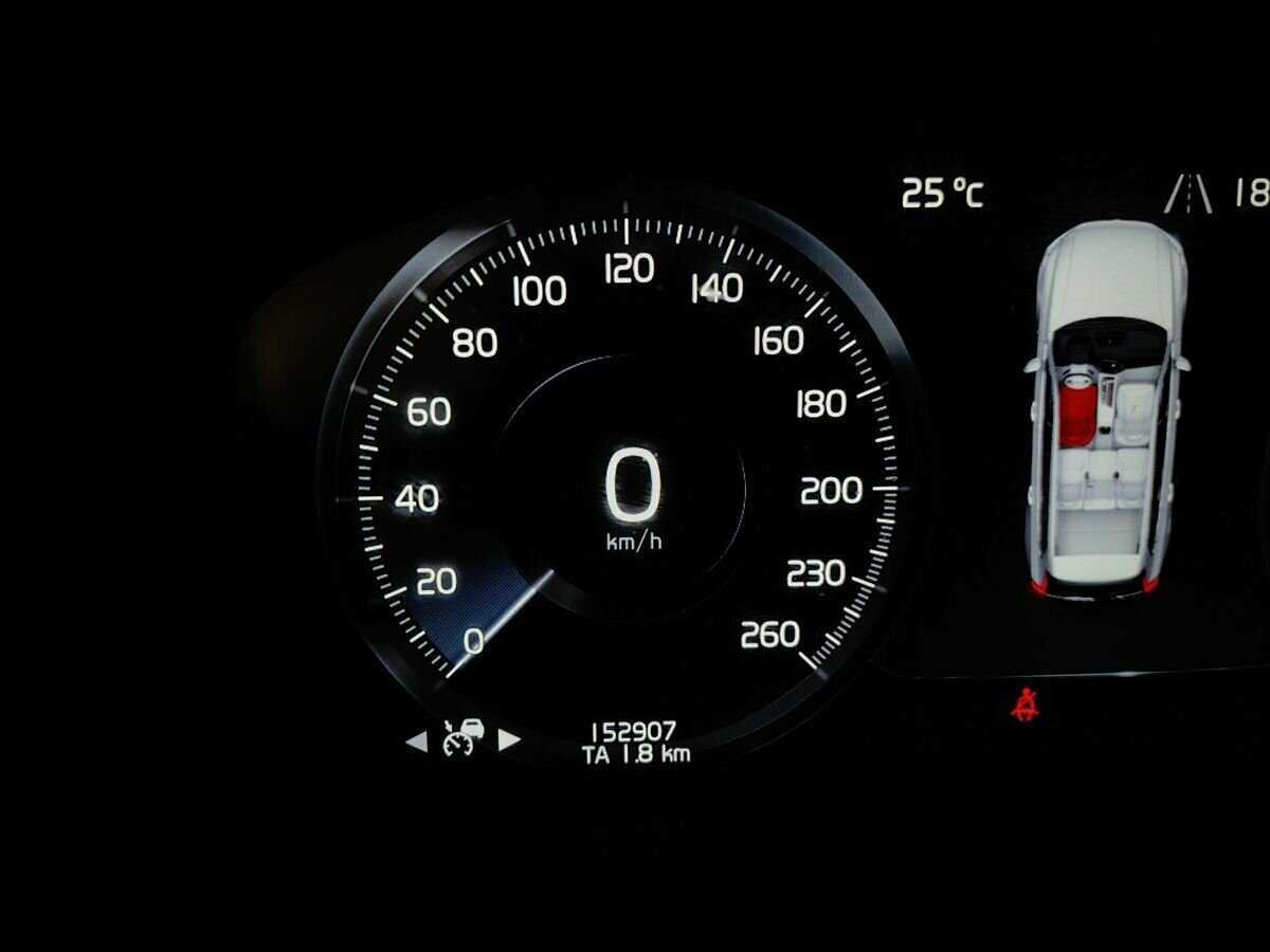 Volvo XC90, 2017 Фото №16