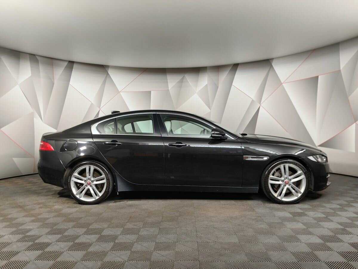 Jaguar XE, 2017 - 122 134 км. | Фото №6