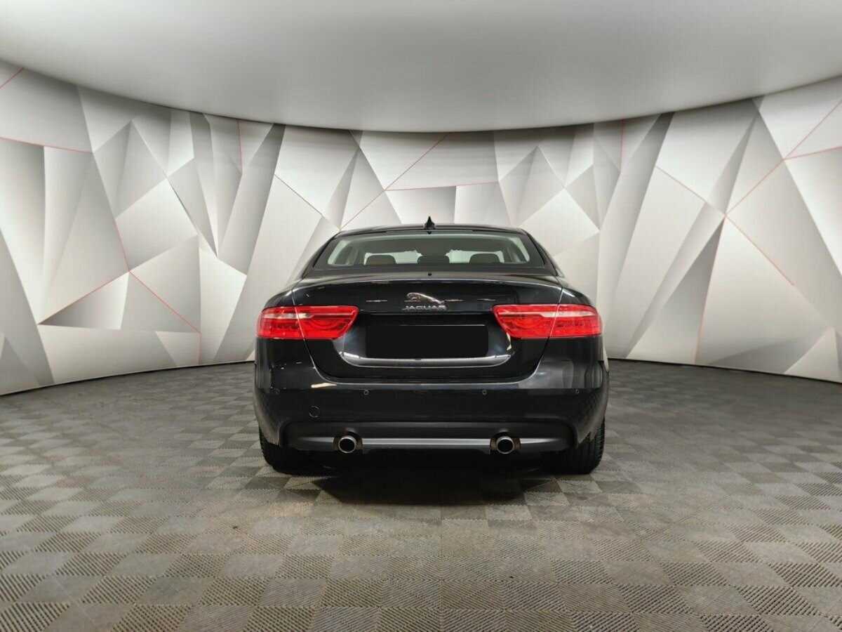 Jaguar XE, 2017 - 122 134 км. | Фото №8