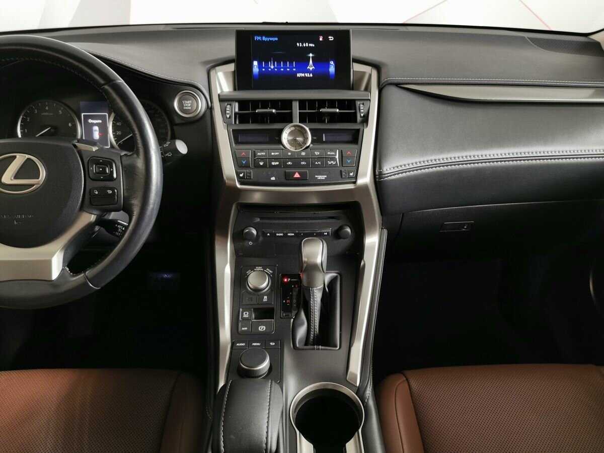 Lexus NX 200t, 2015 Фото №11