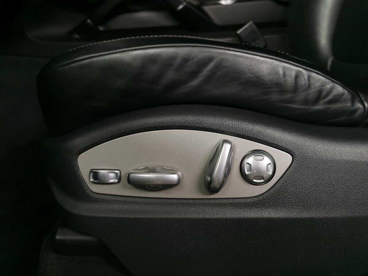 Porsche Cayenne Diesel, 2015 Фото №16