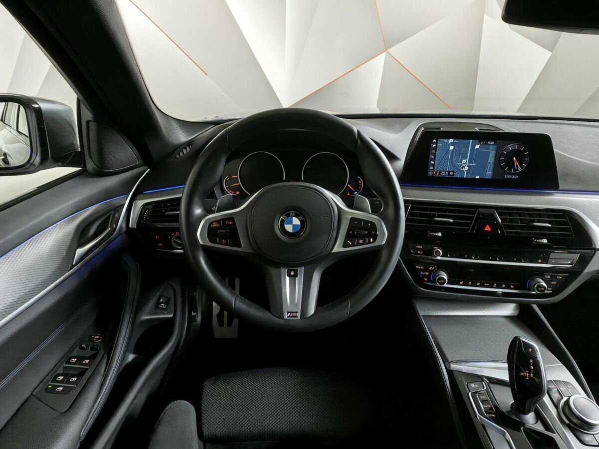 BMW 5 серии 520d xDrive, 2020 Фото №12
