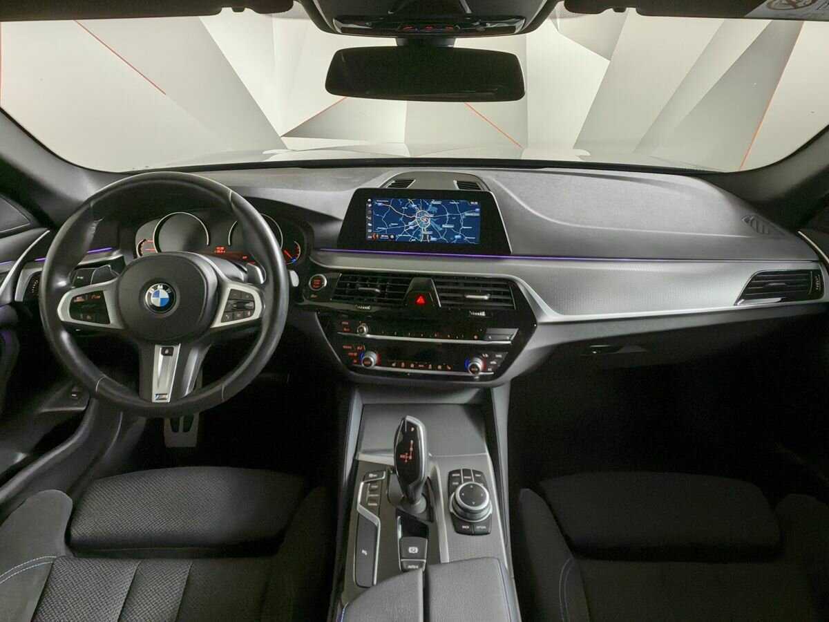 BMW 5 серии 520d xDrive, 2020 Фото №12