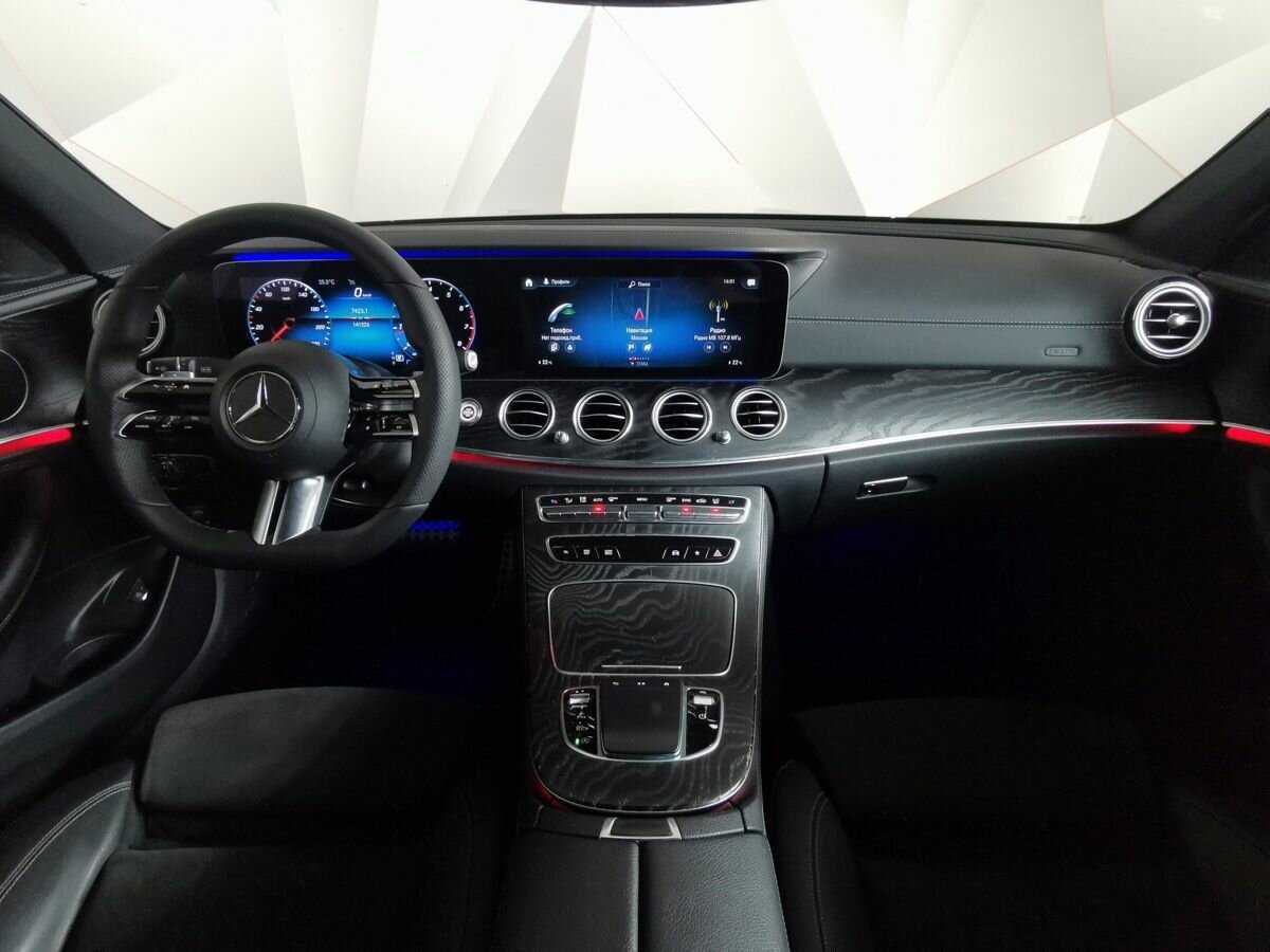 Mercedes-Benz E-Класс 200, 2020 Фото №10