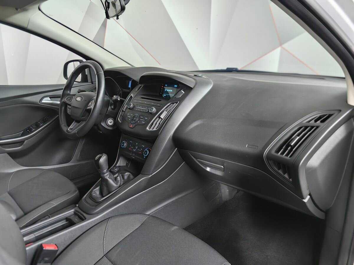 Ford Focus, 2019 Фото №9