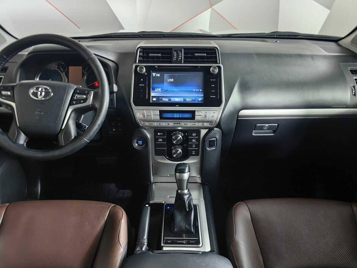 Toyota Land Cruiser Prado, 2017 Фото №11