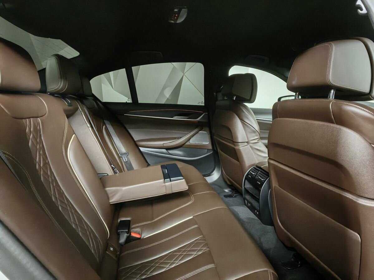 BMW 5 серии 530d xDrive, 2020 Фото №11