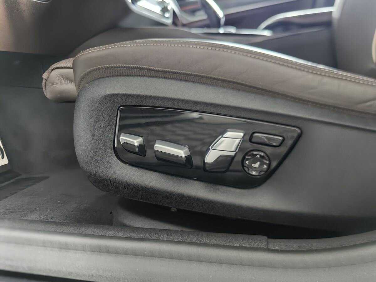 BMW 5 серии 530d xDrive, 2020 Фото №18