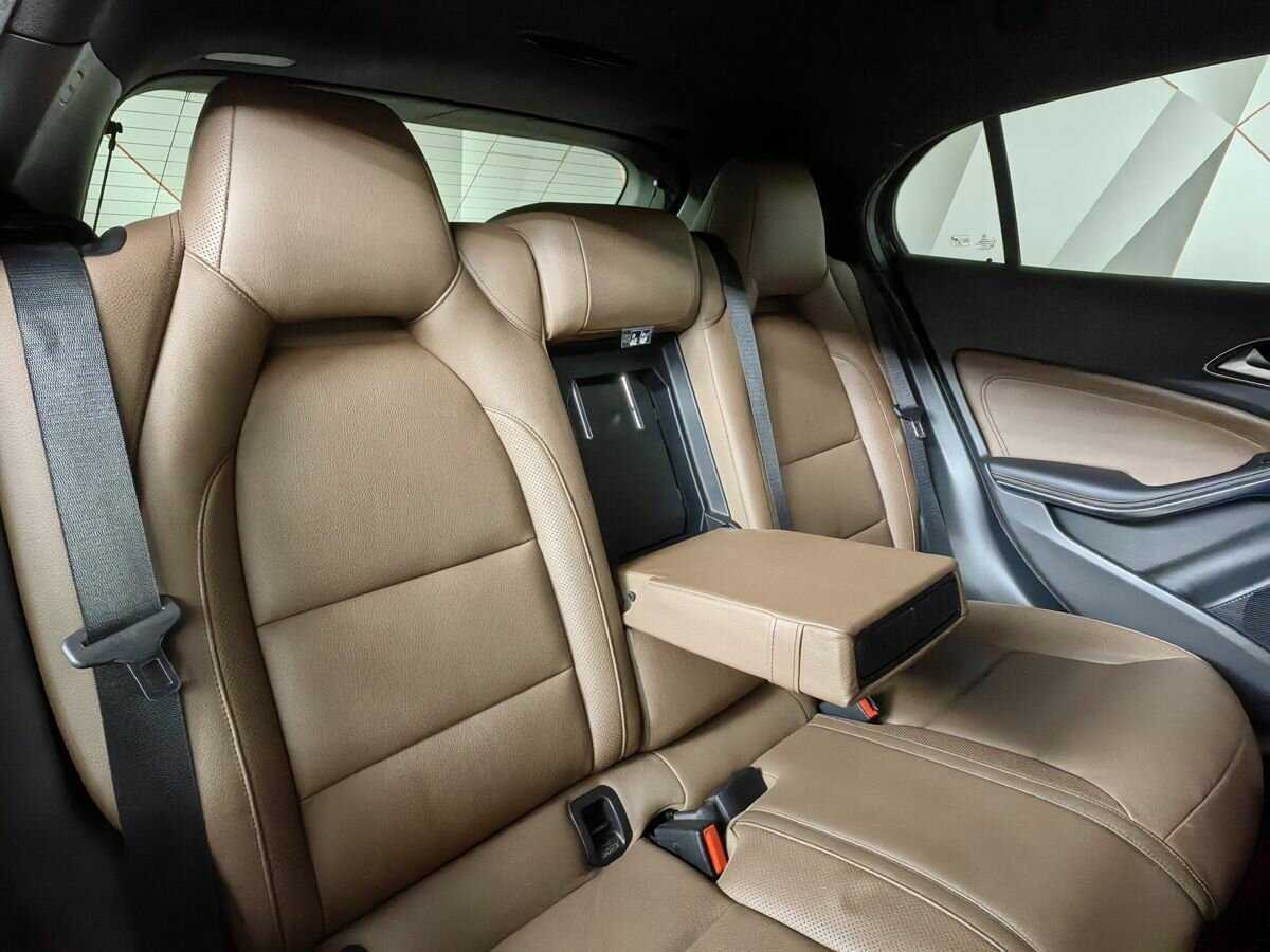 Mercedes-Benz GLA 250, 2014 Фото №13