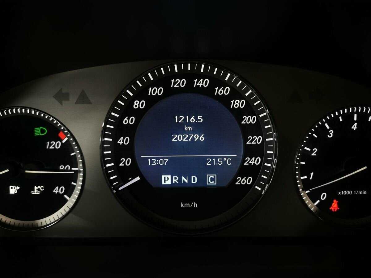 Mercedes-Benz GLK-Класс 300, 2010 Фото №16