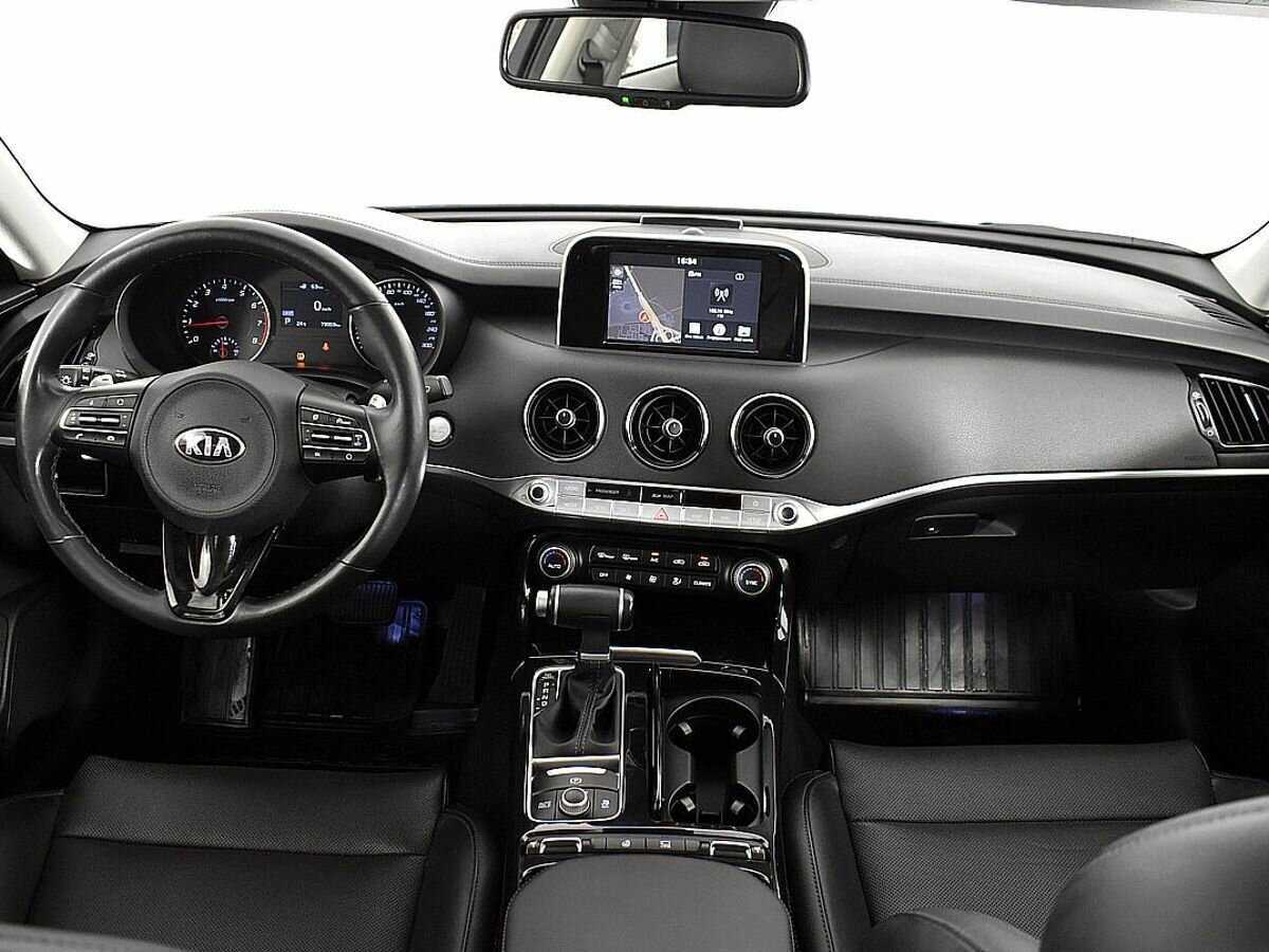 Kia Stinger, 2018 Фото №9