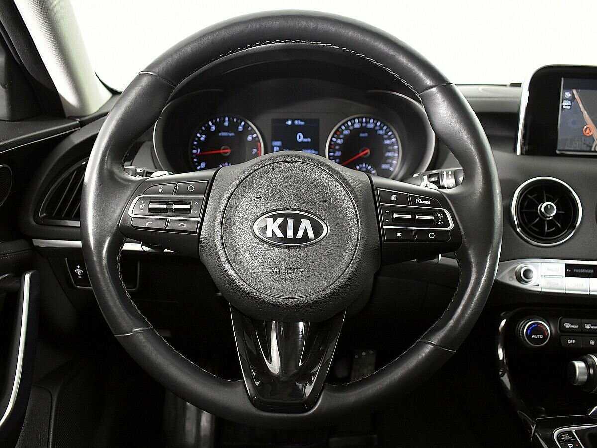 Kia Stinger, 2018 Фото №10