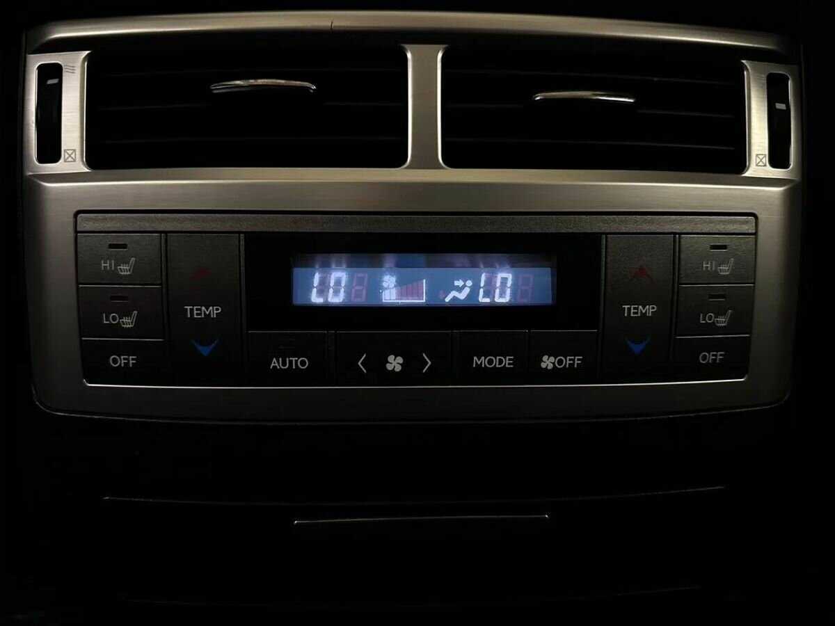 Lexus LX 570, 2013 Фото №16