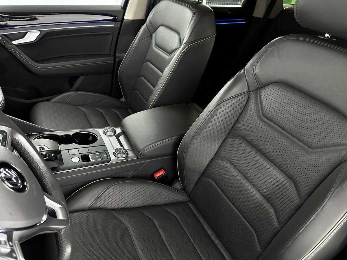 Volkswagen Touareg, 2020 - 127 453 км. | Фото №8