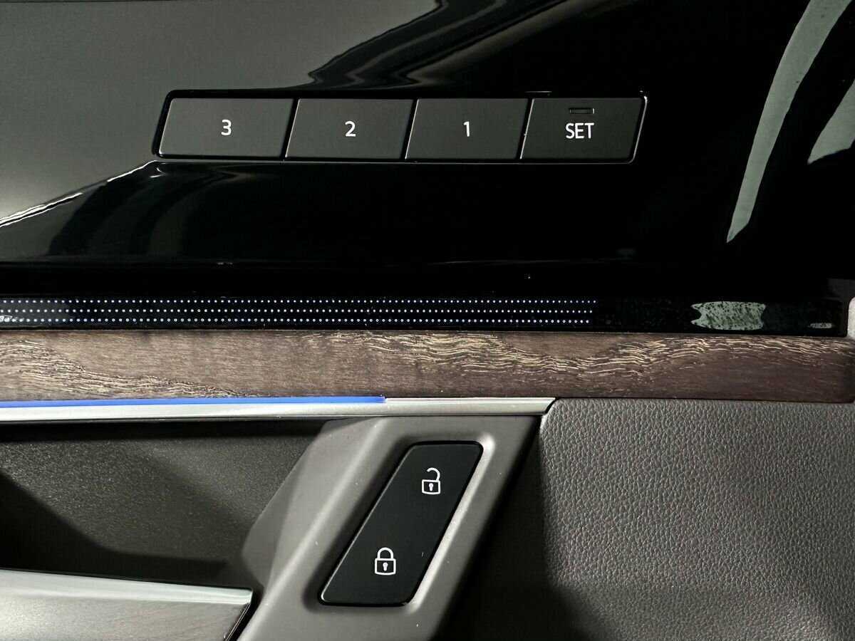 Volkswagen Touareg, 2020 Фото №15