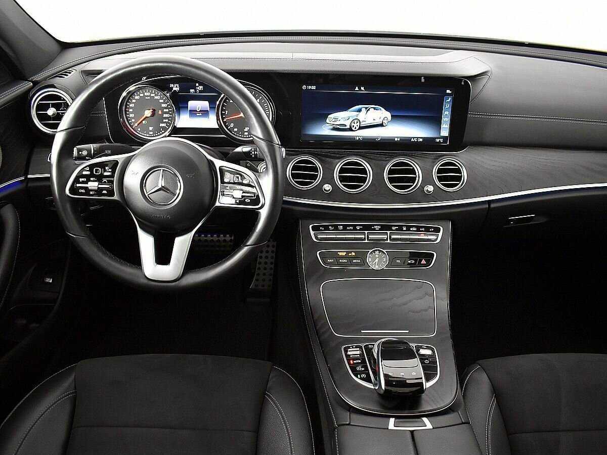 Mercedes-Benz E-Класс 400 d, 2018 Фото №10