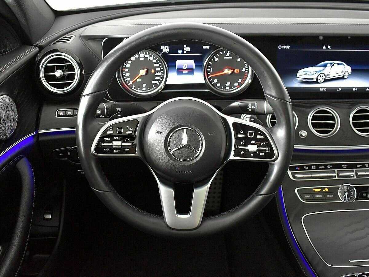Mercedes-Benz E-Класс 400 d, 2018 Фото №11