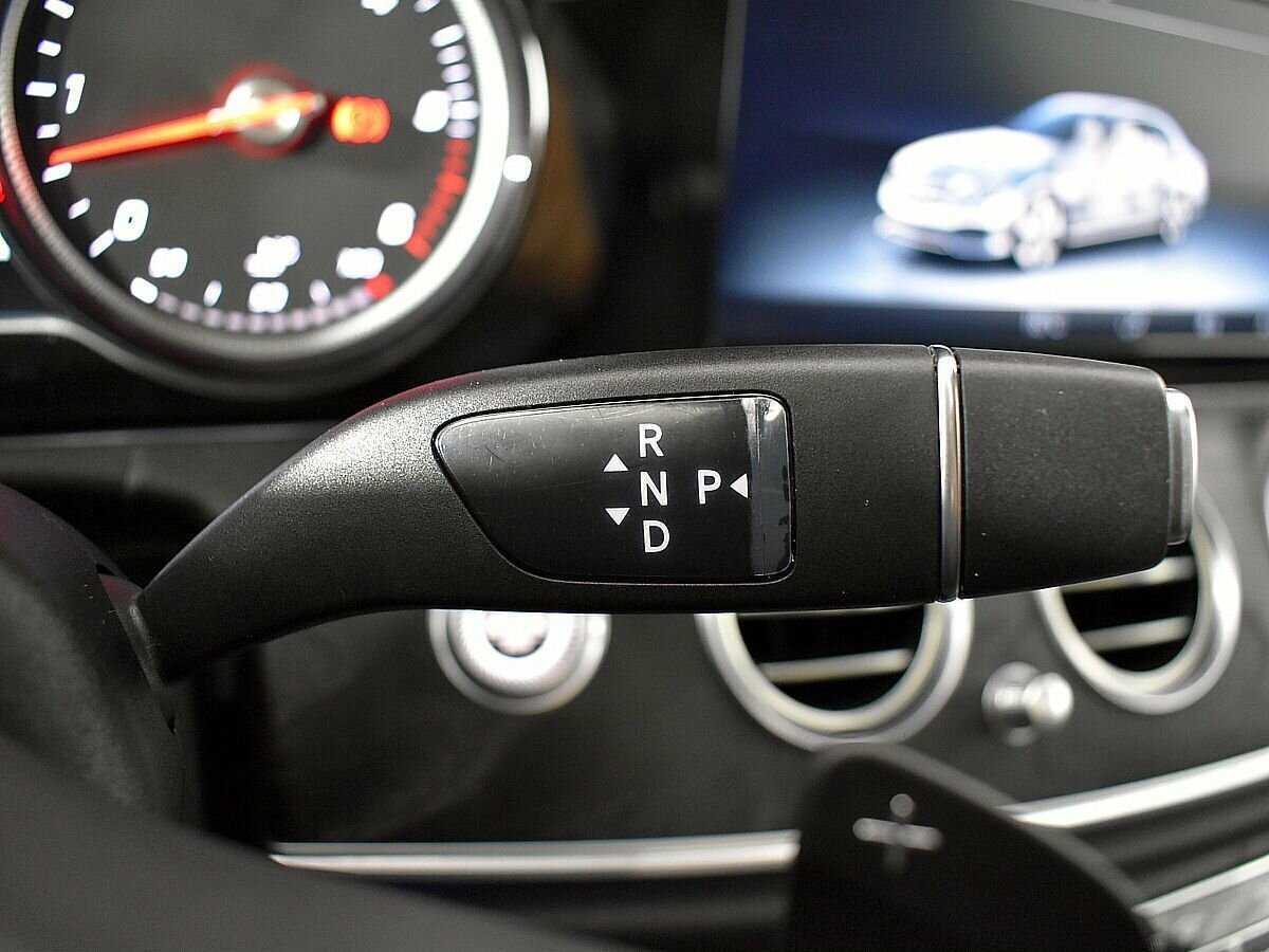 Mercedes-Benz E-Класс 400 d, 2018 Фото №13