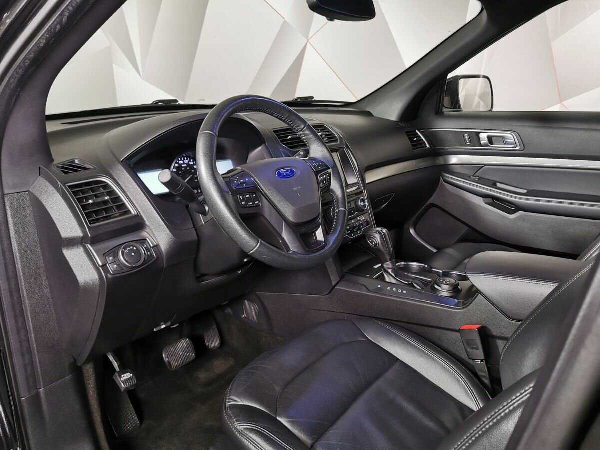 Ford Explorer, 2018 Фото №14