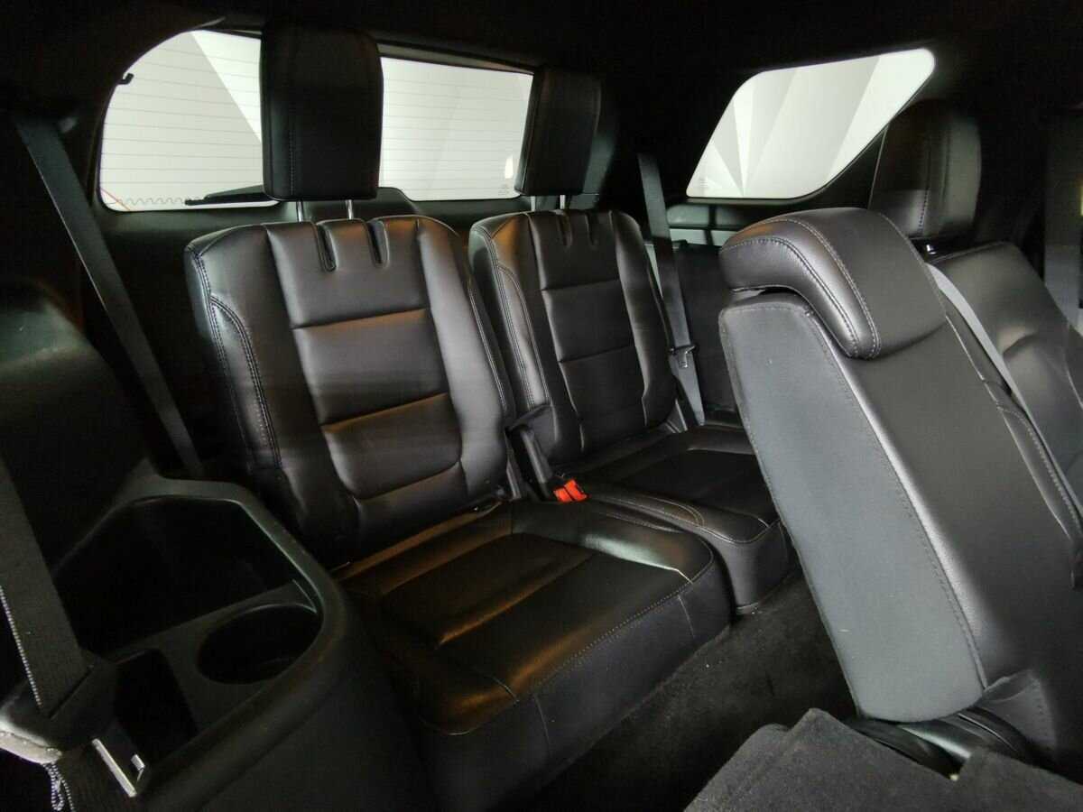 Ford Explorer, 2018 Фото №16