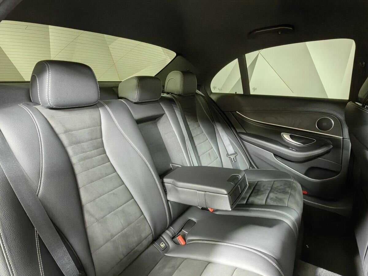 Mercedes-Benz E-Класс 200, 2021 Фото №13